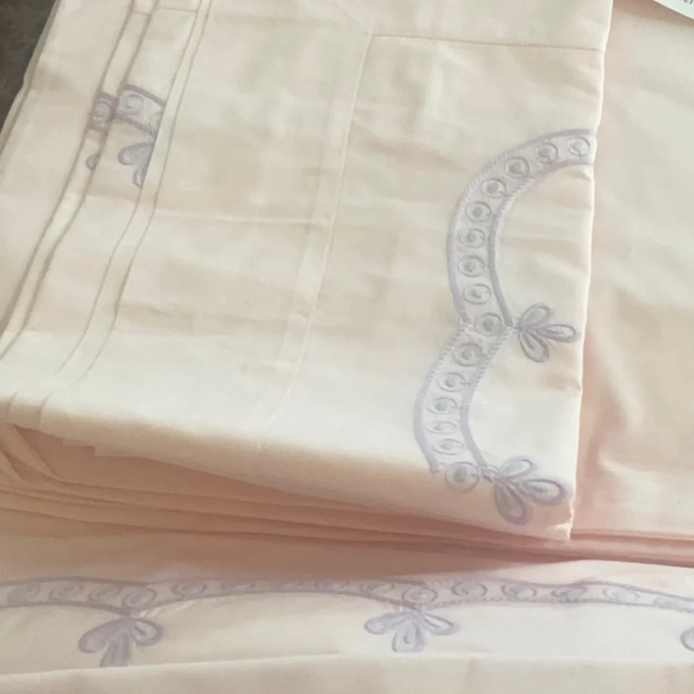NEW PRATESI KING DUVET & 1 MATCHING EURO SHAM PALE PINK & LAVENDER EMBROIDERY
